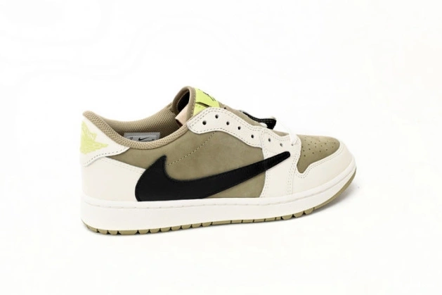 Low x Travis Scott Jordan Air Golf FZ3124-200 1 0928